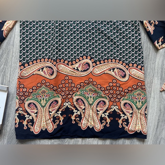 Forever 21 boho paisley printed long sleeve mini shift dress . Size M - Picture 8 of 12